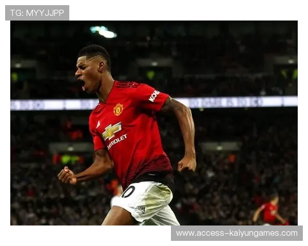 曼联对热刺比赛，前锋拉什福德展现关键表现